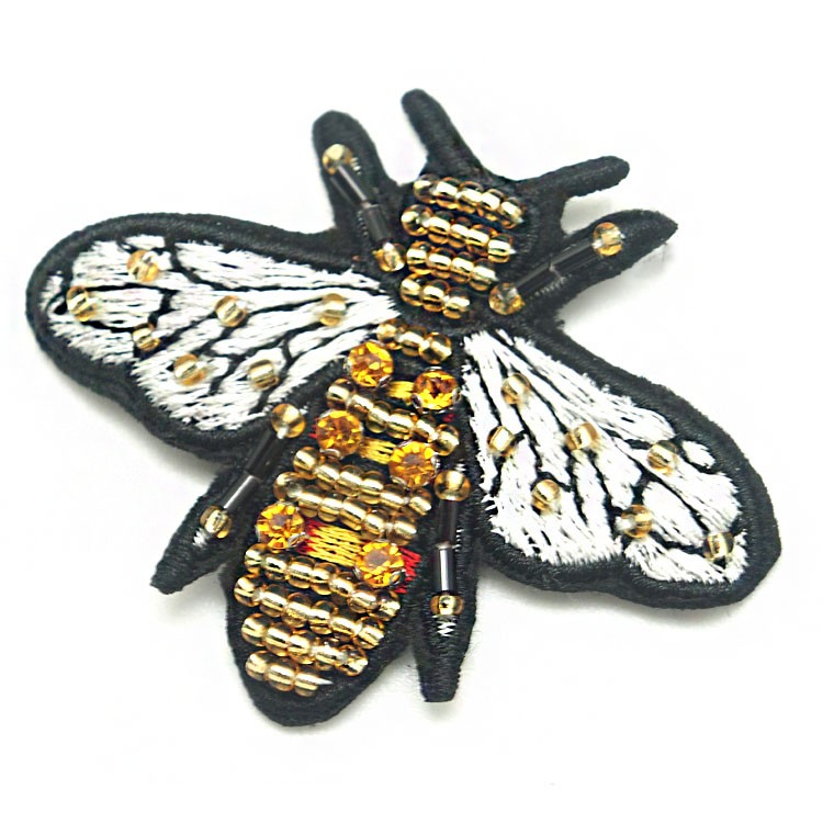 厂家直销立体手工钉珠绣印度丝蜜蜂布贴草莓视频污在线服装鞋包批发