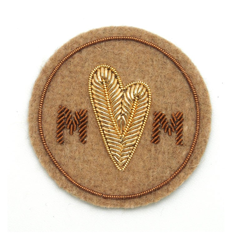 东莞厂家定做印度绣布贴金属丝纯手工绣花徽章服装饰品草莓视频污在线批发